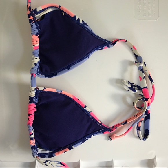 Old navy size small patterned swim top - Picture 2 of 3